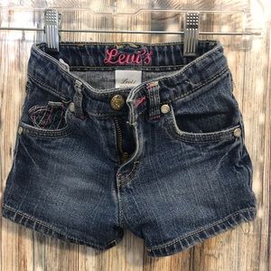 Girl’s Levi’s size 6 blue jean shorts